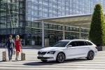 Skoda Superb Combi 2015 года